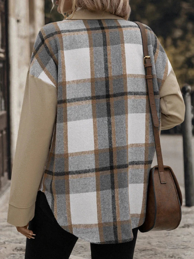 Women's retro-style collared pocket plaid shirt