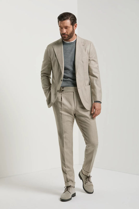 Traje beige de espiga