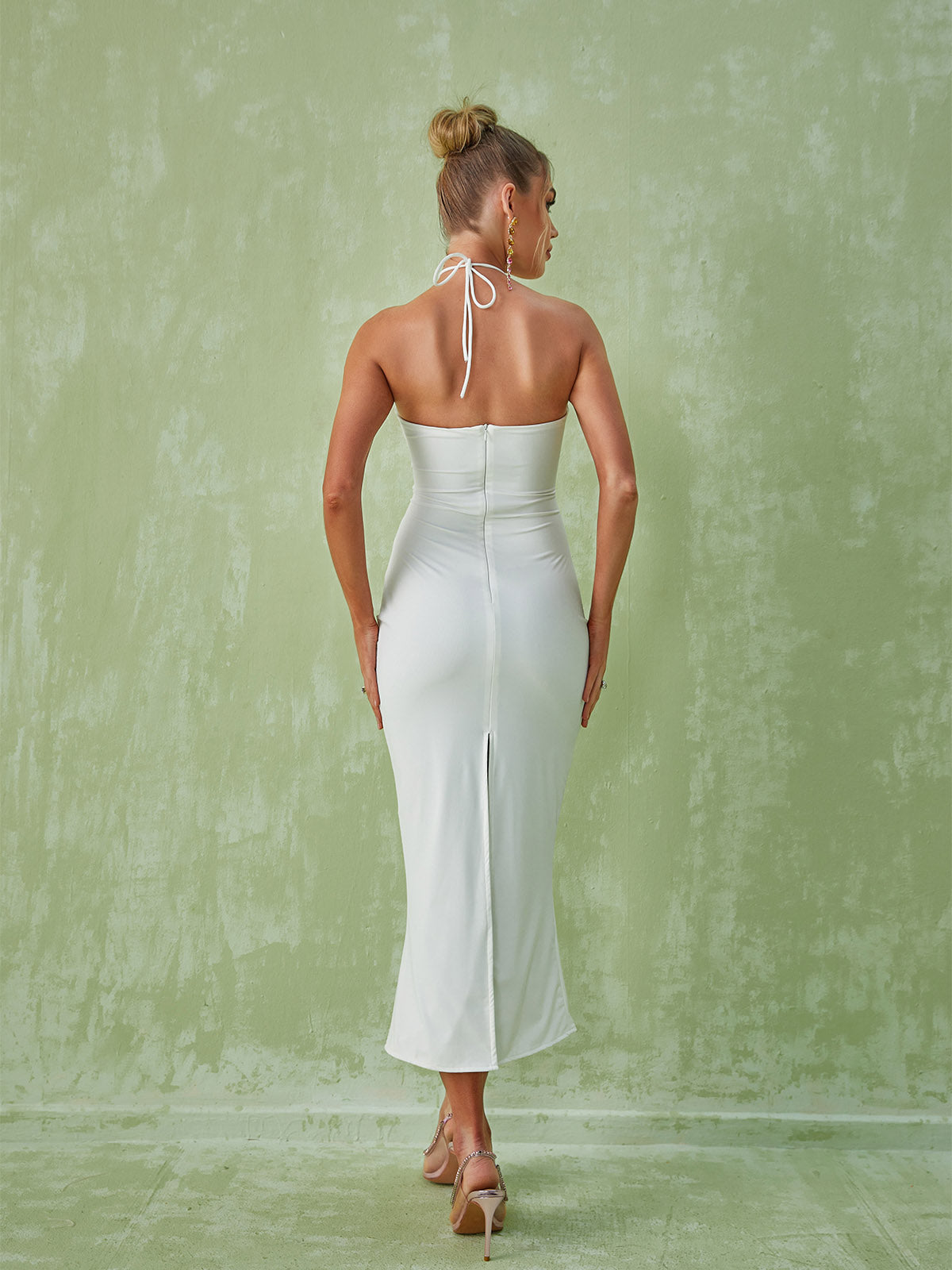 Vestido midi Dorcas con cuello halter y aberturas
