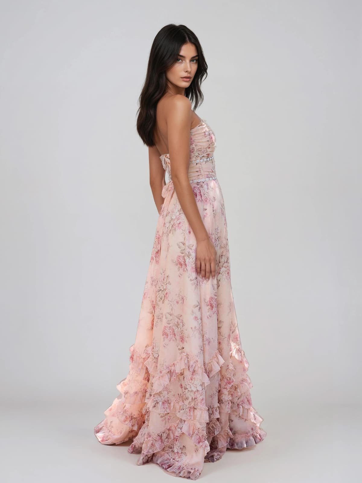 Vestido largo floral rosa Fentho con escote pronunciado