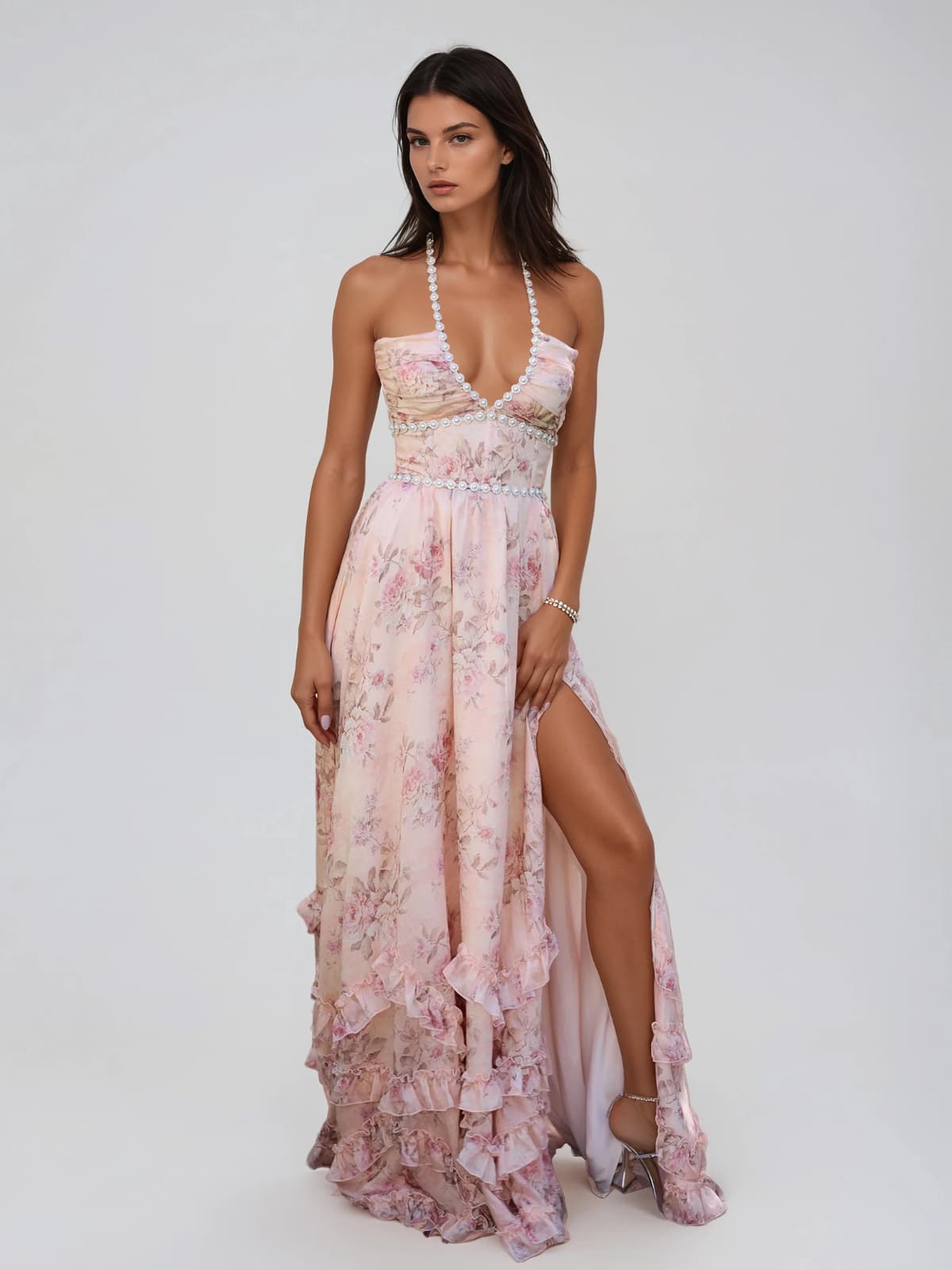 Vestido largo floral rosa Fentho con escote pronunciado