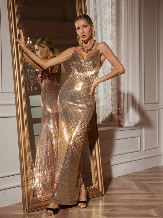 Vestido largo de lentejuelas con tirantes finos