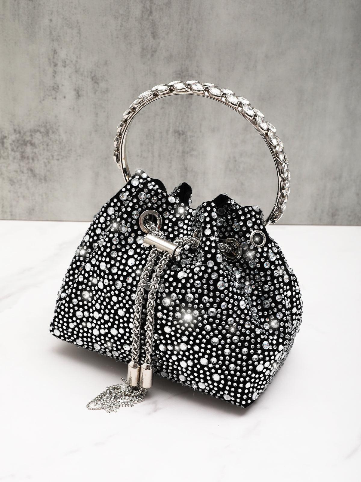 Bolso  negro con adornos de cristal