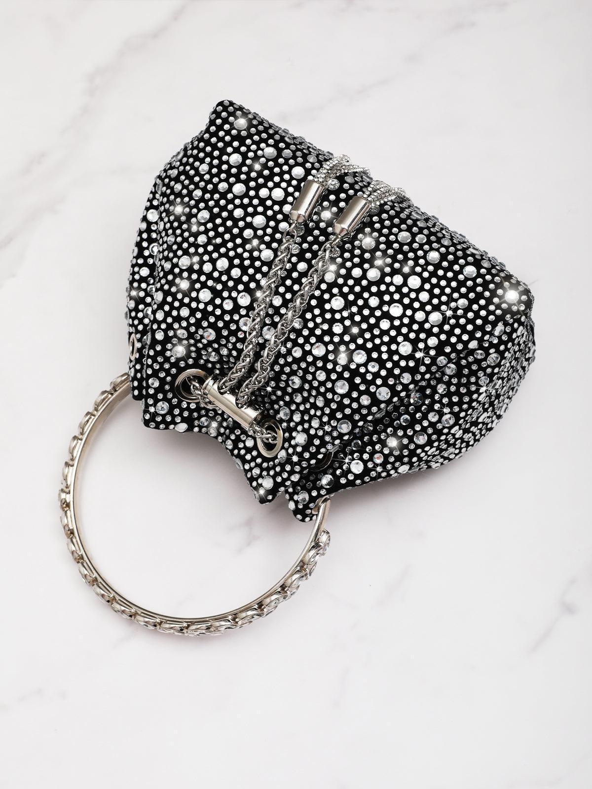 Bolso  negro con adornos de cristal