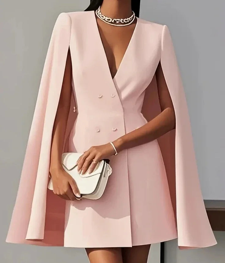 Vestido corto con mangas capa y escote en V
