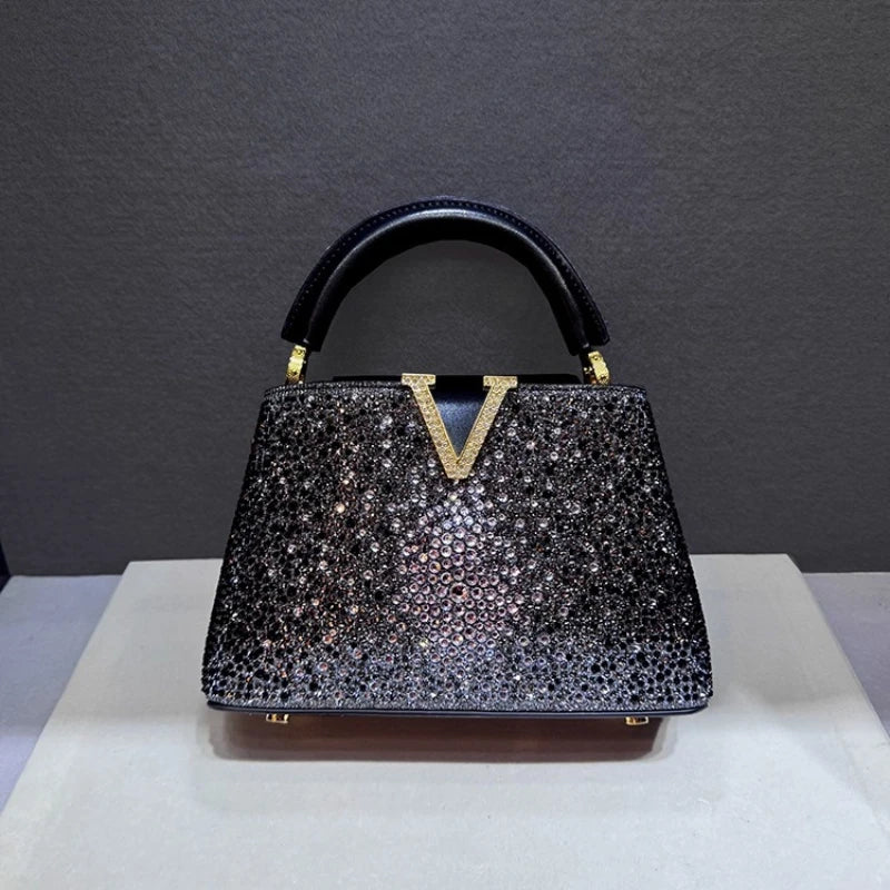 Bolso de lujo con diamantes y pedrería