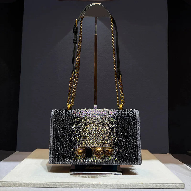 Bolso de Noche de Lujo con Cadena Dorada