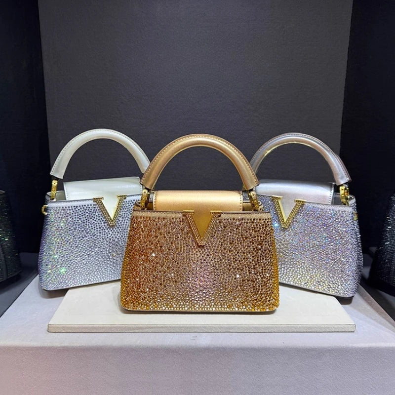 Bolso de lujo con diamantes y pedrería
