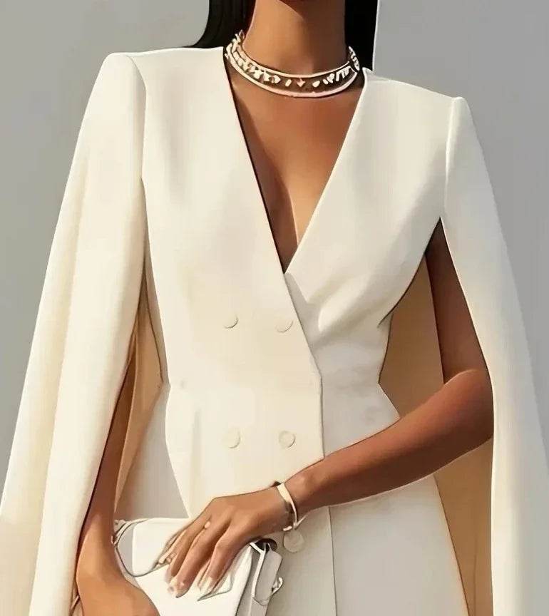 Vestido corto con mangas capa y escote en V